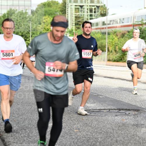 06.09.2026 - CURREX Alsterlauf Dr. Thomas Lammeyer http://msf.ph/oto/10131888 06.09.2026 09:55:35 Laufen 4456, 5801, 5474, 5557, 8320, 4953 meine-sportfotos.de