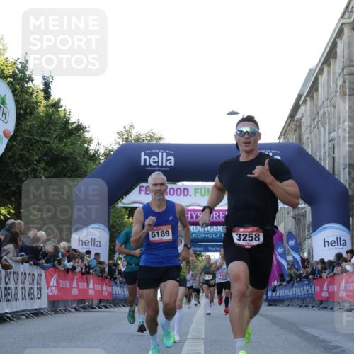 06.09.2026 - CURREX Alsterlauf Yannick Fuchs http://msf.ph/oto/10131913 06.09.2026 09:39:42 Ziel 2727, 3258, 3928, 4245, 4380, 5189, 6066 meine-sportfotos.de