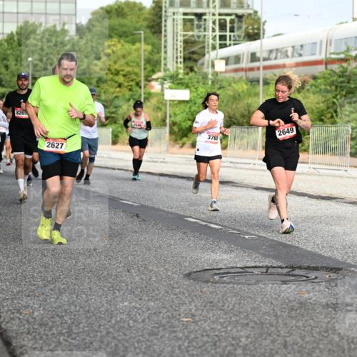 06.09.2026 - CURREX Alsterlauf Dr. Thomas Lammeyer http://msf.ph/oto/10131914 06.09.2026 09:55:39 Laufen 4856, 203, 8265, 2627, 3546, 3765, 2649 meine-sportfotos.de