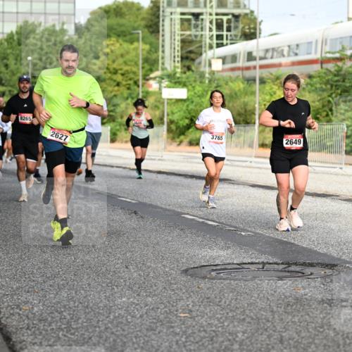 06.09.2026 - CURREX Alsterlauf Dr. Thomas Lammeyer http://msf.ph/oto/10131916 06.09.2026 09:55:39 Laufen 4856, 203, 8265, 2627, 3765, 2649 meine-sportfotos.de