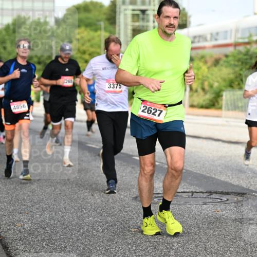 06.09.2026 - CURREX Alsterlauf Dr. Thomas Lammeyer http://msf.ph/oto/10131934 06.09.2026 09:55:41 Laufen 4856, 265, 3375, 2627, 3765 meine-sportfotos.de