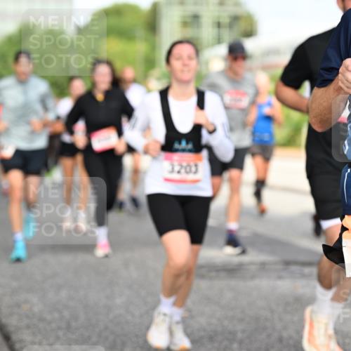 06.09.2026 - CURREX Alsterlauf Dr. Thomas Lammeyer http://msf.ph/oto/10131961 06.09.2026 09:55:44 Laufen 3203, 485 meine-sportfotos.de