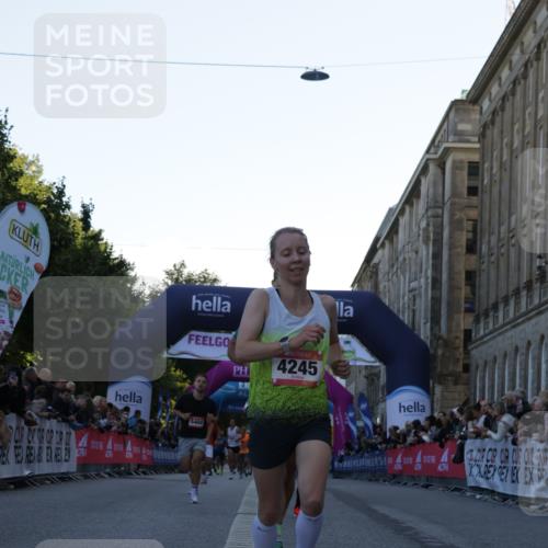 06.09.2026 - CURREX Alsterlauf Yannick Fuchs http://msf.ph/oto/10131978 06.09.2026 09:39:45 Ziel 3258, 3928, 4245, 4380, 4502, 5134, 5189, 5404, 6066, 8254 meine-sportfotos.de
