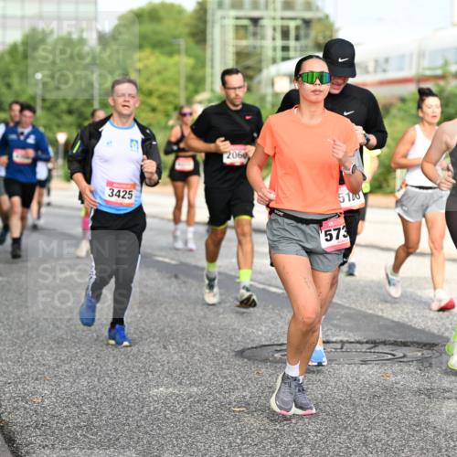 06.09.2026 - CURREX Alsterlauf Dr. Thomas Lammeyer http://msf.ph/oto/10131997 06.09.2026 09:55:48 Laufen 3425, 2060, 510, 573, 5099 meine-sportfotos.de