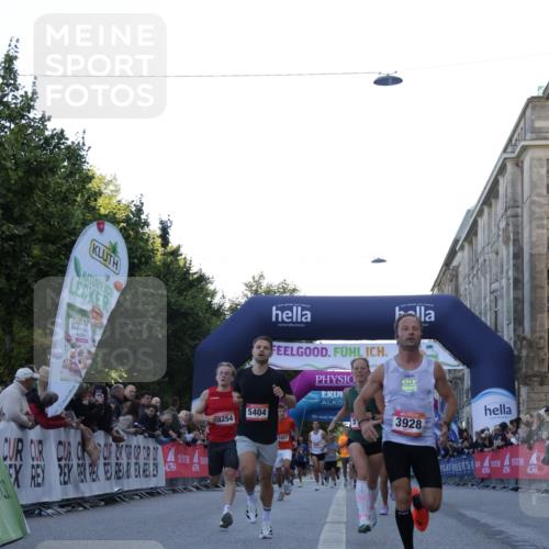 06.09.2026 - CURREX Alsterlauf Yannick Fuchs http://msf.ph/oto/10132001 06.09.2026 09:39:46 Ziel 3258, 3928, 4245, 4380, 4502, 5134, 5189, 5404, 5927, 6066, 8254 meine-sportfotos.de