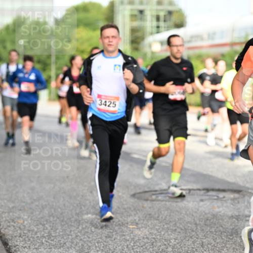 06.09.2026 - CURREX Alsterlauf Dr. Thomas Lammeyer http://msf.ph/oto/10132007 06.09.2026 09:55:49 Laufen 3425, 573 meine-sportfotos.de