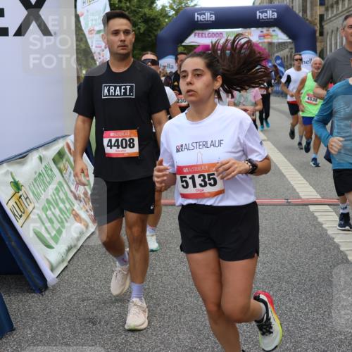06.09.2026 - CURREX Alsterlauf Strokosch-Dieckow http://msf.ph/oto/10132013 06.09.2026 10:05:43 Ziel 2267, 2476, 2659, 3064, 3180, 3230, 3314, 3439, 3457, 4130, 4197, 4198, 4408, 4430, 4538, 5135, 5137, 5373, 5390, 5405, 5406, 5777, 6458 meine-sportfotos.de