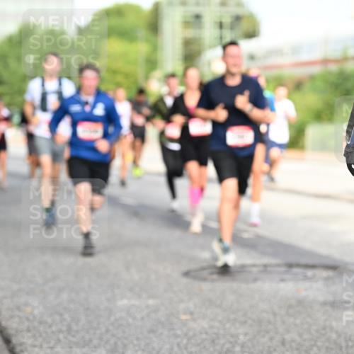 06.09.2026 - CURREX Alsterlauf Dr. Thomas Lammeyer http://msf.ph/oto/10132023 06.09.2026 09:55:51 Laufen 34 meine-sportfotos.de
