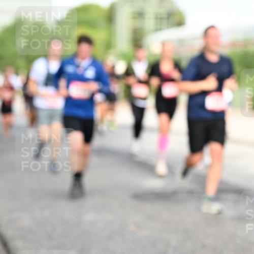 06.09.2026 - CURREX Alsterlauf Dr. Thomas Lammeyer http://msf.ph/oto/10132029 06.09.2026 09:55:51 Laufen  meine-sportfotos.de