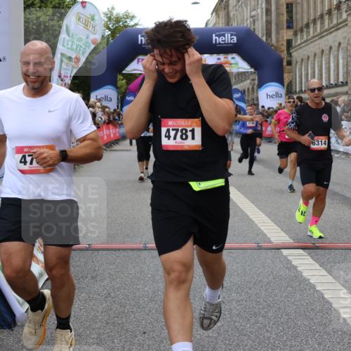 06.09.2026 - CURREX Alsterlauf Strokosch-Dieckow http://msf.ph/oto/10132036 06.09.2026 09:53:00 Ziel 2336, 2438, 2464, 2465, 2930, 3594, 3913, 3954, 3971, 4329, 4780, 4781, 5048, 5253, 5522, 6062, 6141, 6156, 6314, 8025, 8190, 8334 meine-sportfotos.de