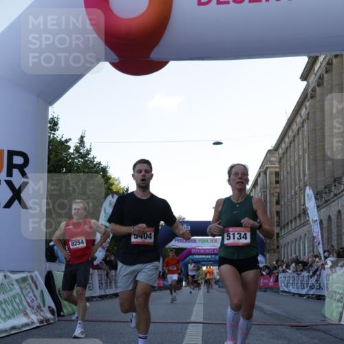 06.09.2026 - CURREX Alsterlauf Yannick Fuchs http://msf.ph/oto/10132038 06.09.2026 09:39:48 Ziel 3258, 3928, 4245, 4502, 5134, 5189, 5404, 5927, 6066, 8254 meine-sportfotos.de