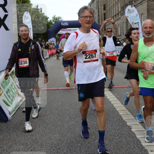 06.09.2026 - CURREX Alsterlauf Strokosch-Dieckow http://msf.ph/oto/10132040 06.09.2026 10:05:47 Ziel 2047, 2267, 2476, 2659, 3180, 3230, 3314, 3439, 3457, 4130, 4197, 4198, 4408, 4430, 4538, 4741, 4871, 5135, 5137, 5390, 5405, 5406, 5520, 6458 meine-sportfotos.de