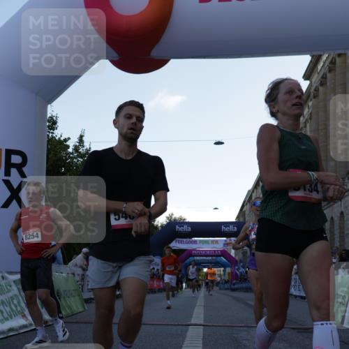 06.09.2026 - CURREX Alsterlauf Yannick Fuchs http://msf.ph/oto/10132054 06.09.2026 09:39:49 Ziel 3258, 3928, 4245, 4502, 5134, 5189, 5404, 5927, 5996, 6066, 6261, 8254 meine-sportfotos.de