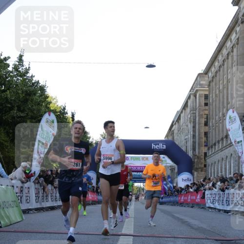 06.09.2026 - CURREX Alsterlauf Yannick Fuchs http://msf.ph/oto/10132080 06.09.2026 09:39:53 Ziel 2858, 3667, 3731, 3928, 4502, 5134, 5152, 5404, 5927, 5996, 6066, 6261, 8012, 8254 meine-sportfotos.de