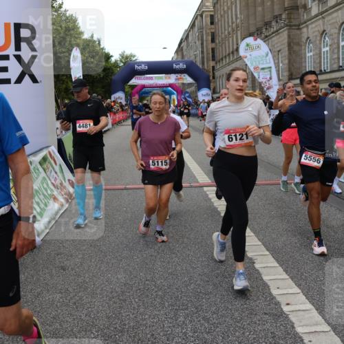 06.09.2026 - CURREX Alsterlauf Strokosch-Dieckow http://msf.ph/oto/10132107 06.09.2026 10:05:56 Ziel 2047, 3098, 3842, 3976, 4481, 4736, 4737, 4741, 4871, 5070, 5115, 5277, 5520, 5556, 5781, 6045, 6089, 6107, 6121 meine-sportfotos.de