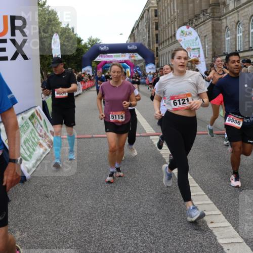 06.09.2026 - CURREX Alsterlauf Strokosch-Dieckow http://msf.ph/oto/10132116 06.09.2026 10:05:56 Ziel 2047, 3098, 3842, 3976, 4481, 4736, 4737, 4741, 4871, 5070, 5115, 5277, 5520, 5556, 5781, 6045, 6089, 6107, 6121 meine-sportfotos.de