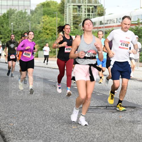 06.09.2026 - CURREX Alsterlauf Dr. Thomas Lammeyer http://msf.ph/oto/10132127 06.09.2026 09:56:02 Laufen 4475, 111, 5154, 4291, 4091, 8023, 4748, 2780 meine-sportfotos.de