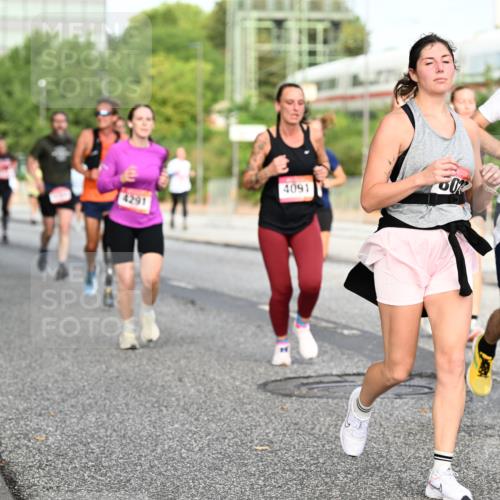 06.09.2026 - CURREX Alsterlauf Dr. Thomas Lammeyer http://msf.ph/oto/10132132 06.09.2026 09:56:02 Laufen 4091, 4291, 0, 4748 meine-sportfotos.de