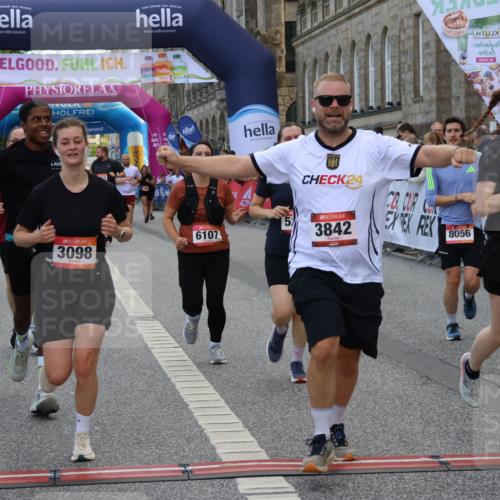 06.09.2026 - CURREX Alsterlauf Strokosch-Dieckow http://msf.ph/oto/10132135 06.09.2026 10:06:01 Ziel 3098, 3842, 3976, 4481, 4736, 4737, 4894, 5070, 5115, 5277, 5556, 5726, 5781, 6045, 6089, 6107, 6121, 6385, 8056, 8143 meine-sportfotos.de