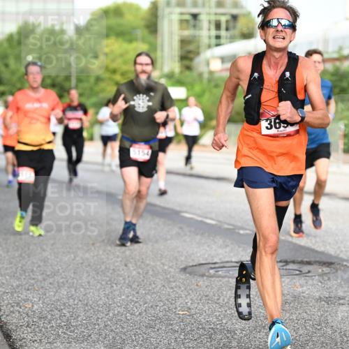 06.09.2026 - CURREX Alsterlauf Dr. Thomas Lammeyer http://msf.ph/oto/10132165 06.09.2026 09:56:05 Laufen 154, 36 meine-sportfotos.de