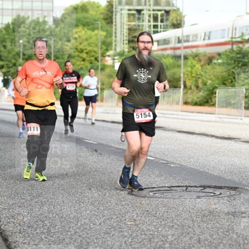 06.09.2026 - CURREX Alsterlauf Dr. Thomas Lammeyer http://msf.ph/oto/10132172 06.09.2026 09:56:06 Laufen 447, 8111, 4739, 892, 5154 meine-sportfotos.de