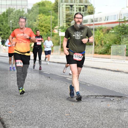 06.09.2026 - CURREX Alsterlauf Dr. Thomas Lammeyer http://msf.ph/oto/10132175 06.09.2026 09:56:06 Laufen 4478, 8111, 4739, 3892, 5154 meine-sportfotos.de