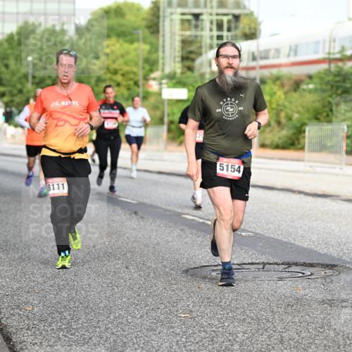 06.09.2026 - CURREX Alsterlauf Dr. Thomas Lammeyer http://msf.ph/oto/10132176 06.09.2026 09:56:06 Laufen 4478, 8111, 5154 meine-sportfotos.de