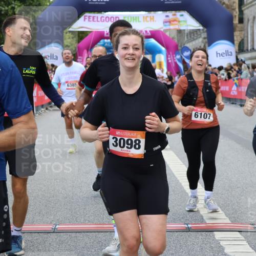 06.09.2026 - CURREX Alsterlauf Strokosch-Dieckow http://msf.ph/oto/10132183 06.09.2026 10:06:02 Ziel 2413, 2457, 3098, 3842, 3976, 4736, 4737, 4894, 5070, 5277, 5726, 5781, 6045, 6089, 6107, 6385, 8056, 8143 meine-sportfotos.de