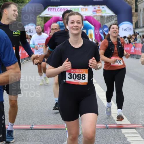 06.09.2026 - CURREX Alsterlauf Strokosch-Dieckow http://msf.ph/oto/10132190 06.09.2026 10:06:02 Ziel 2413, 2457, 3098, 3842, 3976, 4736, 4737, 4894, 5070, 5277, 5726, 5781, 6045, 6089, 6107, 6385, 8056, 8143 meine-sportfotos.de
