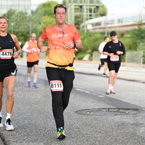06.09.2026 - CURREX Alsterlauf Dr. Thomas Lammeyer http://msf.ph/oto/10132192 06.09.2026 09:56:08 Laufen 4478, 8111, 4209 meine-sportfotos.de