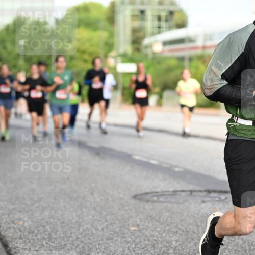 06.09.2026 - CURREX Alsterlauf Dr. Thomas Lammeyer http://msf.ph/oto/10132229 06.09.2026 09:56:12 Laufen 4139 meine-sportfotos.de