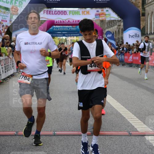 06.09.2026 - CURREX Alsterlauf Strokosch-Dieckow http://msf.ph/oto/10132265 06.09.2026 09:53:13 Ziel 2704, 4269, 4305, 4336, 4465, 4539, 4584, 4623, 4707, 4708, 4760, 4833, 5202, 5681, 5886, 5935, 8230, 8340 meine-sportfotos.de