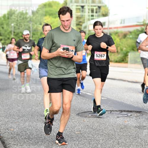 06.09.2026 - CURREX Alsterlauf Dr. Thomas Lammeyer http://msf.ph/oto/10132273 06.09.2026 09:56:16 Laufen 3414, 5423, 79, 5267, 3119 meine-sportfotos.de