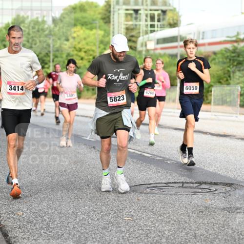 06.09.2026 - CURREX Alsterlauf Dr. Thomas Lammeyer http://msf.ph/oto/10132294 06.09.2026 09:56:18 Laufen 3414, 3801, 5823, 6268, 6059 meine-sportfotos.de
