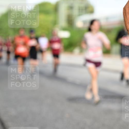 06.09.2026 - CURREX Alsterlauf Dr. Thomas Lammeyer http://msf.ph/oto/10132322 06.09.2026 09:56:21 Laufen  meine-sportfotos.de