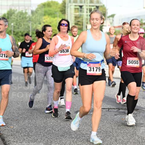06.09.2026 - CURREX Alsterlauf Dr. Thomas Lammeyer http://msf.ph/oto/10132400 06.09.2026 09:56:29 Laufen 8212, 5377, 5536, 3179, 5055, 5056 meine-sportfotos.de