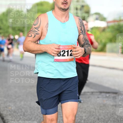 06.09.2026 - CURREX Alsterlauf Dr. Thomas Lammeyer http://msf.ph/oto/10132421 06.09.2026 09:56:31 Laufen 8212 meine-sportfotos.de