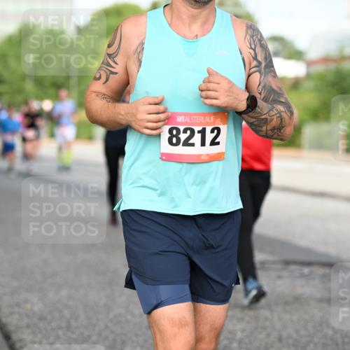 06.09.2026 - CURREX Alsterlauf Dr. Thomas Lammeyer http://msf.ph/oto/10132424 06.09.2026 09:56:31 Laufen 8212 meine-sportfotos.de