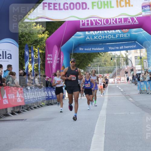 06.09.2026 - CURREX Alsterlauf Yannick Fuchs http://msf.ph/oto/10132492 06.09.2026 09:40:27 Ziel 3990, 4636, 5783, 5828, 5852, 6222 meine-sportfotos.de