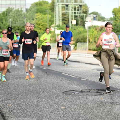 06.09.2026 - CURREX Alsterlauf Dr. Thomas Lammeyer http://msf.ph/oto/10132505 06.09.2026 09:56:40 Laufen 3506, 112, 3507, 3262, 3262, 28 meine-sportfotos.de