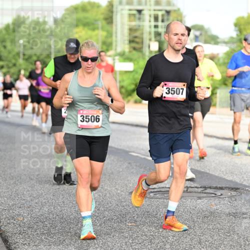 06.09.2026 - CURREX Alsterlauf Dr. Thomas Lammeyer http://msf.ph/oto/10132529 06.09.2026 09:56:43 Laufen 3506, 3507 meine-sportfotos.de