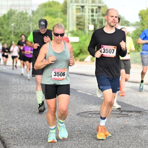 06.09.2026 - CURREX Alsterlauf Dr. Thomas Lammeyer http://msf.ph/oto/10132530 06.09.2026 09:56:43 Laufen 3506, 3507 meine-sportfotos.de