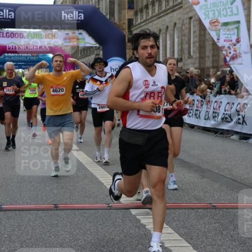 06.09.2026 - CURREX Alsterlauf Strokosch-Dieckow http://msf.ph/oto/10132534 06.09.2026 09:53:30 Ziel 2536, 2561, 2666, 2766, 2782, 3065, 3205, 3531, 3953, 4572, 4620, 4749, 4808, 4937, 4945, 4980, 5029, 5133, 5546, 5656, 5822, 5839, 6455, 8006, 8133 meine-sportfotos.de