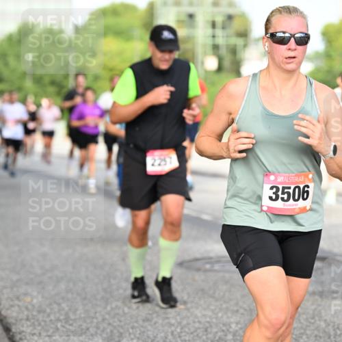 06.09.2026 - CURREX Alsterlauf Dr. Thomas Lammeyer http://msf.ph/oto/10132540 06.09.2026 09:56:44 Laufen 2257, 3506, 4424 meine-sportfotos.de