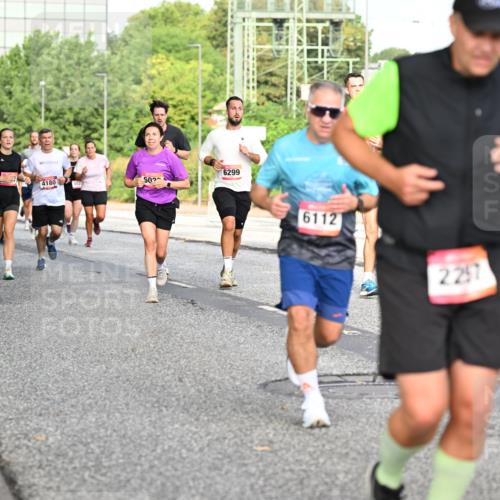 06.09.2026 - CURREX Alsterlauf Dr. Thomas Lammeyer http://msf.ph/oto/10132551 06.09.2026 09:56:45 Laufen 2856, 940, 4180, 502, 6299, 6112, 2257 meine-sportfotos.de