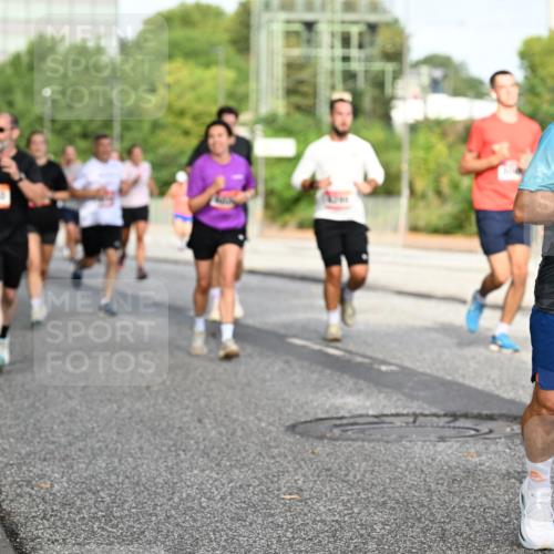 06.09.2026 - CURREX Alsterlauf Dr. Thomas Lammeyer http://msf.ph/oto/10132561 06.09.2026 09:56:46 Laufen 6112 meine-sportfotos.de