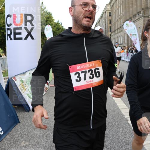 06.09.2026 - CURREX Alsterlauf Strokosch-Dieckow http://msf.ph/oto/10132571 06.09.2026 10:06:24 Ziel 2266, 2625, 2863, 3130, 3247, 3736, 3772, 3942, 3947, 4027, 4075, 4508, 4650, 4873, 5003, 5181, 5364, 5600, 6093, 6308, 6328, 6350, 8183 meine-sportfotos.de