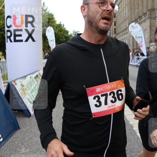 06.09.2026 - CURREX Alsterlauf Strokosch-Dieckow http://msf.ph/oto/10132579 06.09.2026 10:06:24 Ziel 2266, 2625, 2863, 3130, 3247, 3736, 3772, 3942, 3947, 4027, 4075, 4508, 4650, 4873, 5003, 5181, 5364, 5600, 6093, 6308, 6328, 6350, 8183 meine-sportfotos.de