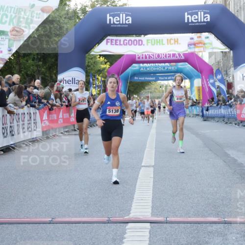 06.09.2026 - CURREX Alsterlauf Yannick Fuchs http://msf.ph/oto/10132645 06.09.2026 09:40:35 Ziel 2131, 5138, 5686, 8191 meine-sportfotos.de
