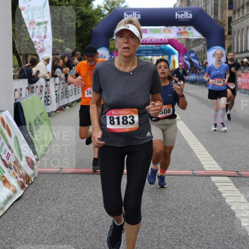 06.09.2026 - CURREX Alsterlauf Strokosch-Dieckow http://msf.ph/oto/10132655 06.09.2026 10:06:27 Ziel 2266, 2541, 2625, 2863, 3736, 3772, 3942, 3947, 4027, 4075, 4508, 4650, 4819, 5003, 5181, 5364, 5600, 6308, 8183 meine-sportfotos.de